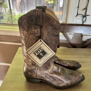 Frye Leather distressed western boots